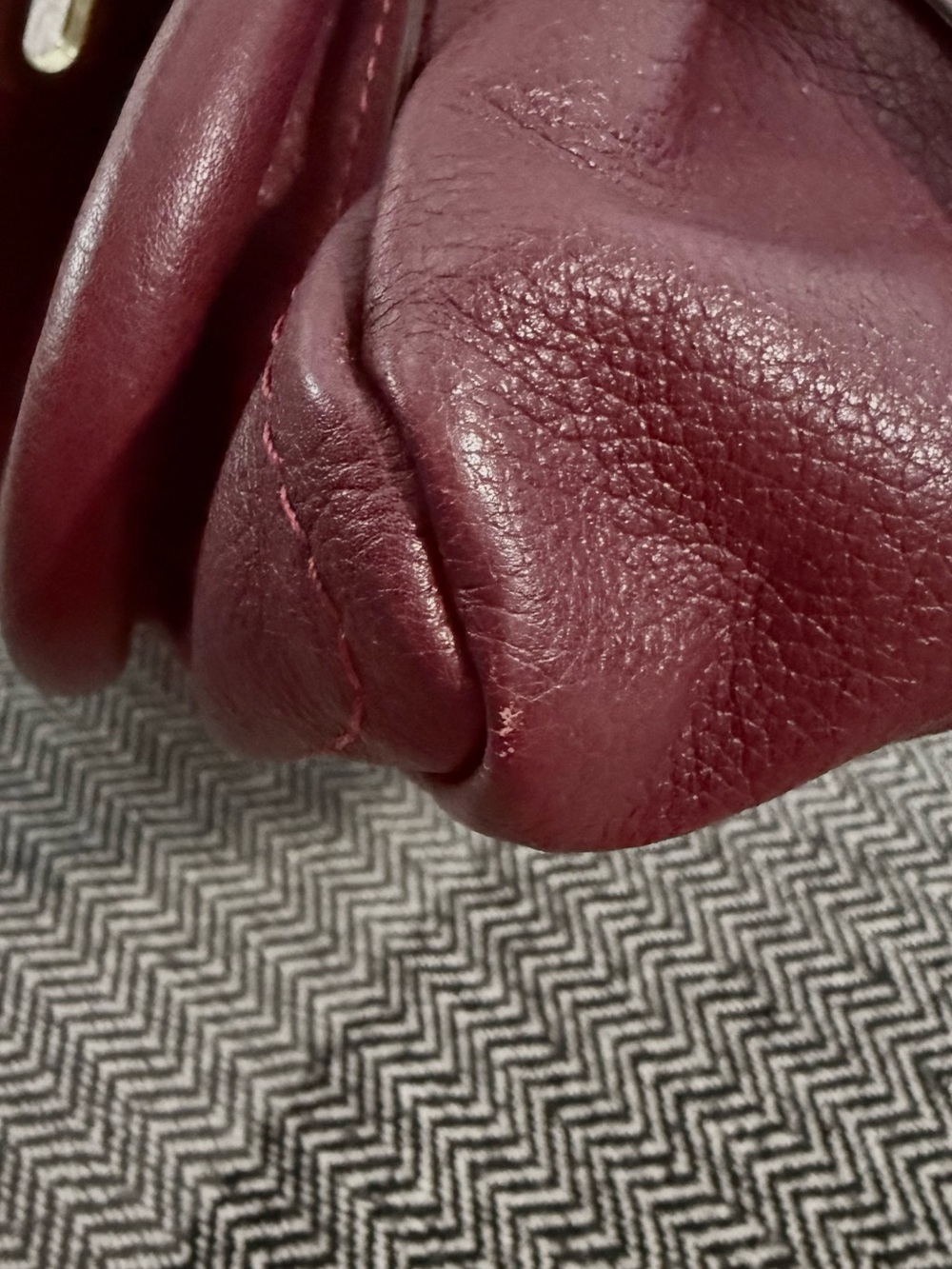 Chloe Medium Paraty Burgundy Handbag - Picture 15 of 16